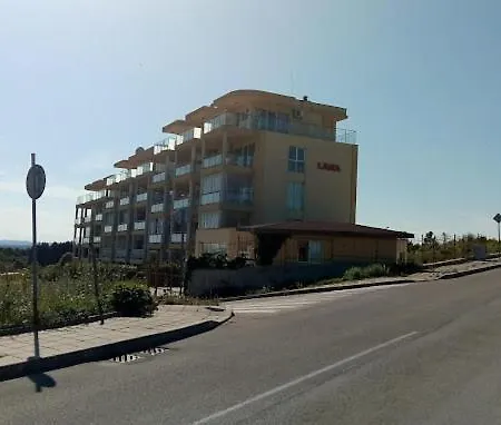 апартамент лана * Byala (Varna)