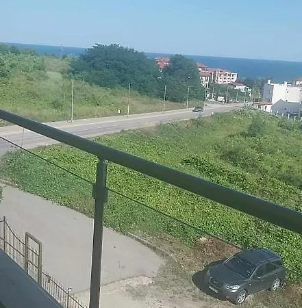 апартамент лана * Byala (Varna)