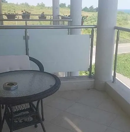 апартамент лана * Byala (Varna)